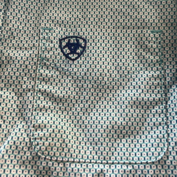 Ariat shirt - Picture 2 of 5